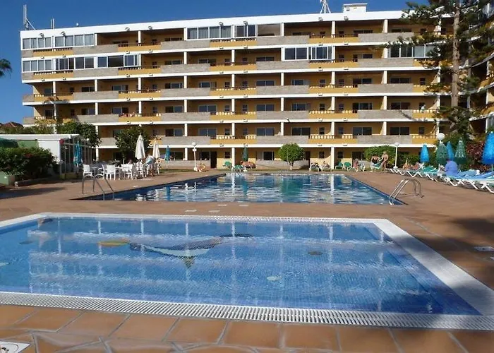 Tilos アパート *