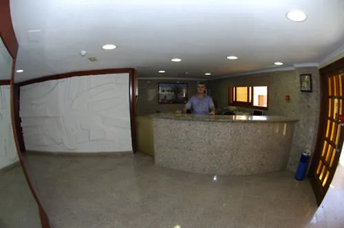 Tilos アパート *