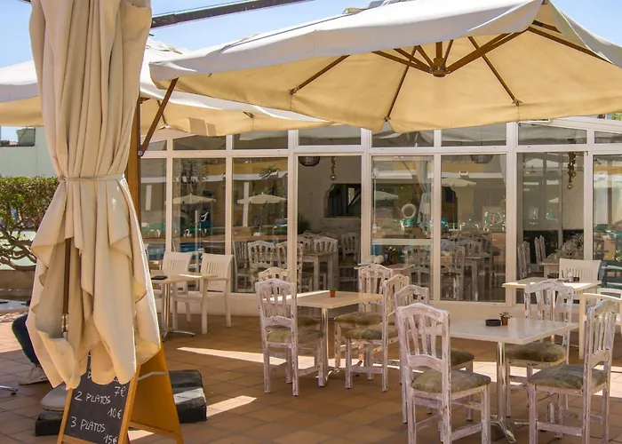 Tilos アパート *