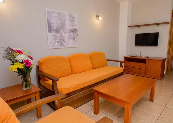 Tilos アパート *